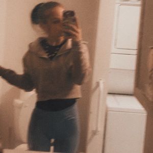 Meet your Posher, Michaela